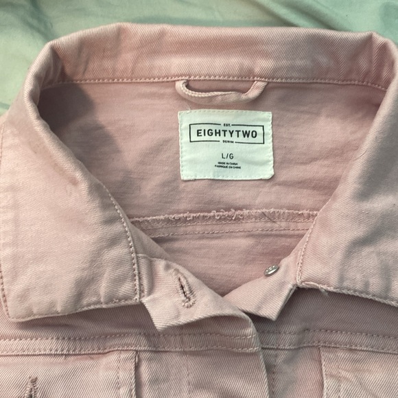 🎀 Eighty Two pink jean jacket, Size large - Picture 2 of 4